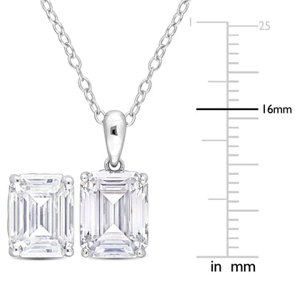 7 1/2 ct Dew octagon created moissanite-white set with chain silver