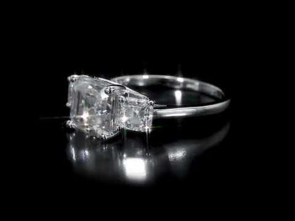 4 ct Dew created moissanite-white fashion ring silver